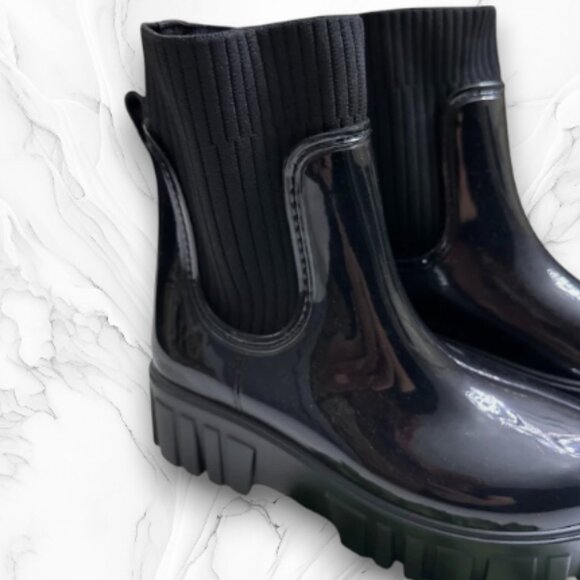 Rubber Chelsea Boots Waterproof Size: 8 - Picture 2 of 7